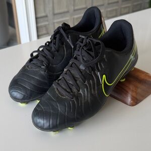Nike Black and Neon Green Boys Soccer Cleats